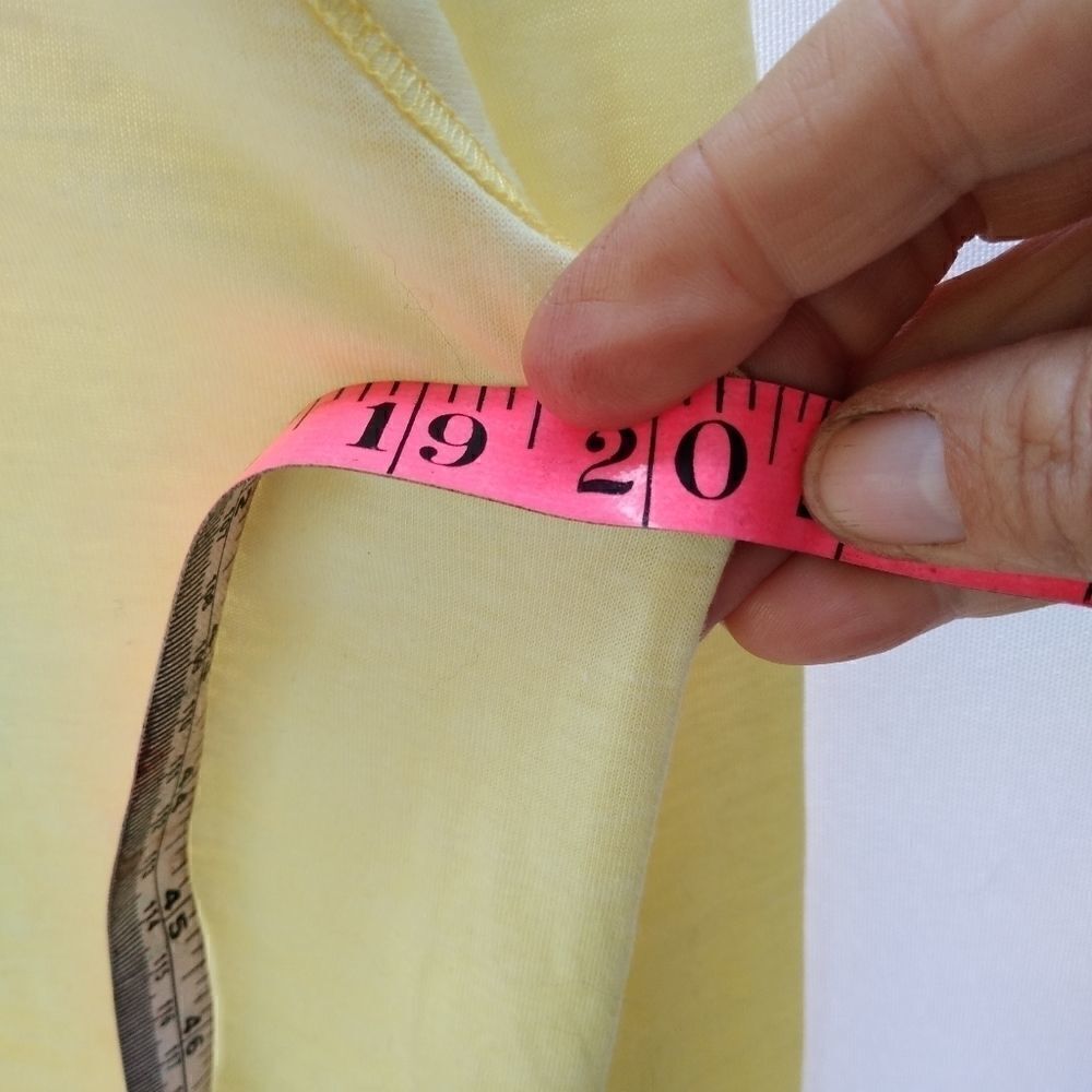 Minion Tee - Picture 5 of 6
